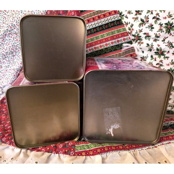 SET/3 Santa Tins, Square Graduating Tins, Santa in Toy Workshop, Santa Gifts - Picture 9 of 9